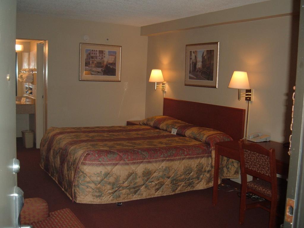 Good Nite Inn Чула Виста Стая снимка